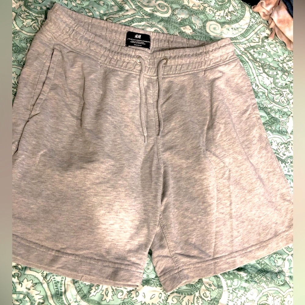 H & M UNISEX JERSEY SHORTS